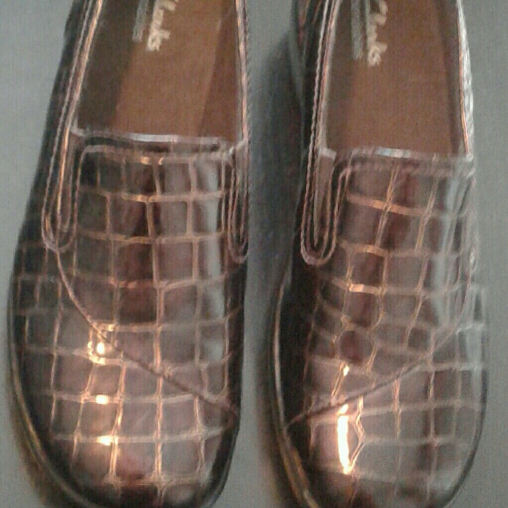 Clarks bendables women's Wide shoe